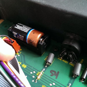 Kurzweil K1000 , K1000SE , K1200 – Battery Holder Fix Replacement